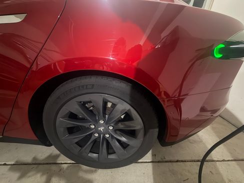 Used 2015 Tesla Model S 70D AWD/4WD image 26