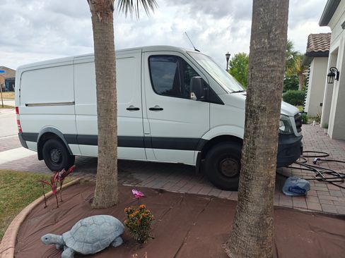 Used 2016 Mercedes-Benz Sprinter 2500 image 1