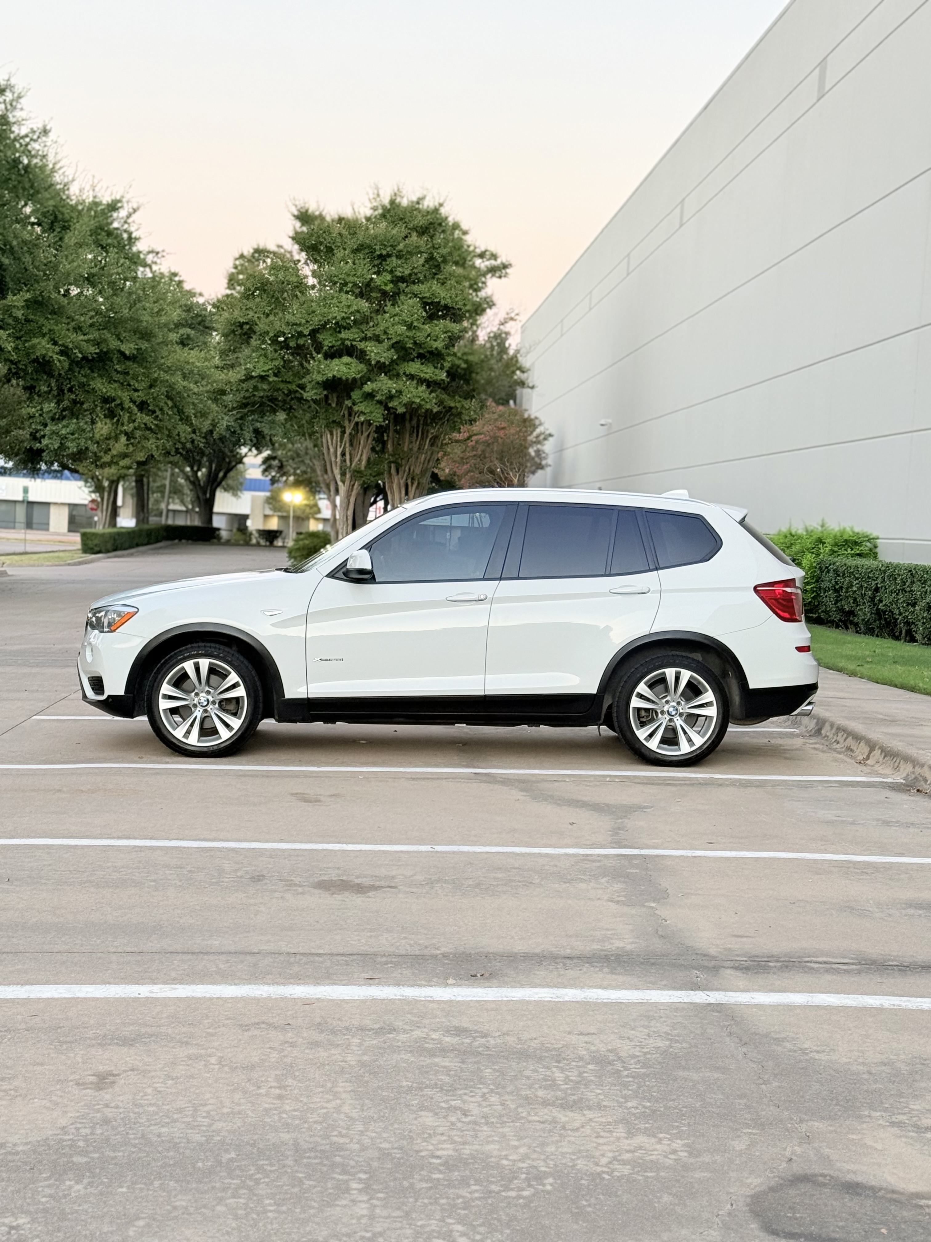 Used 2015 BMW X3 xDrive28i w/ Premium Package AWD/4WD image 14