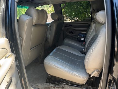Used 2001 GMC Yukon XL Denali AWD/4WD image 12