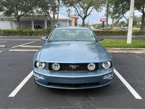 Used 2006 Ford Mustang GT Premium RWD image 2
