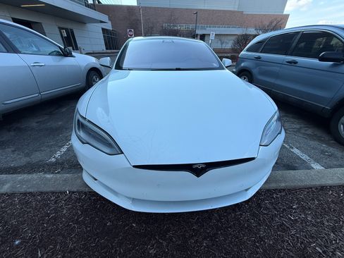 Used 2020 Tesla Model S Performance image 10