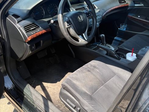 Used 2011 Honda Crosstour EX image 10