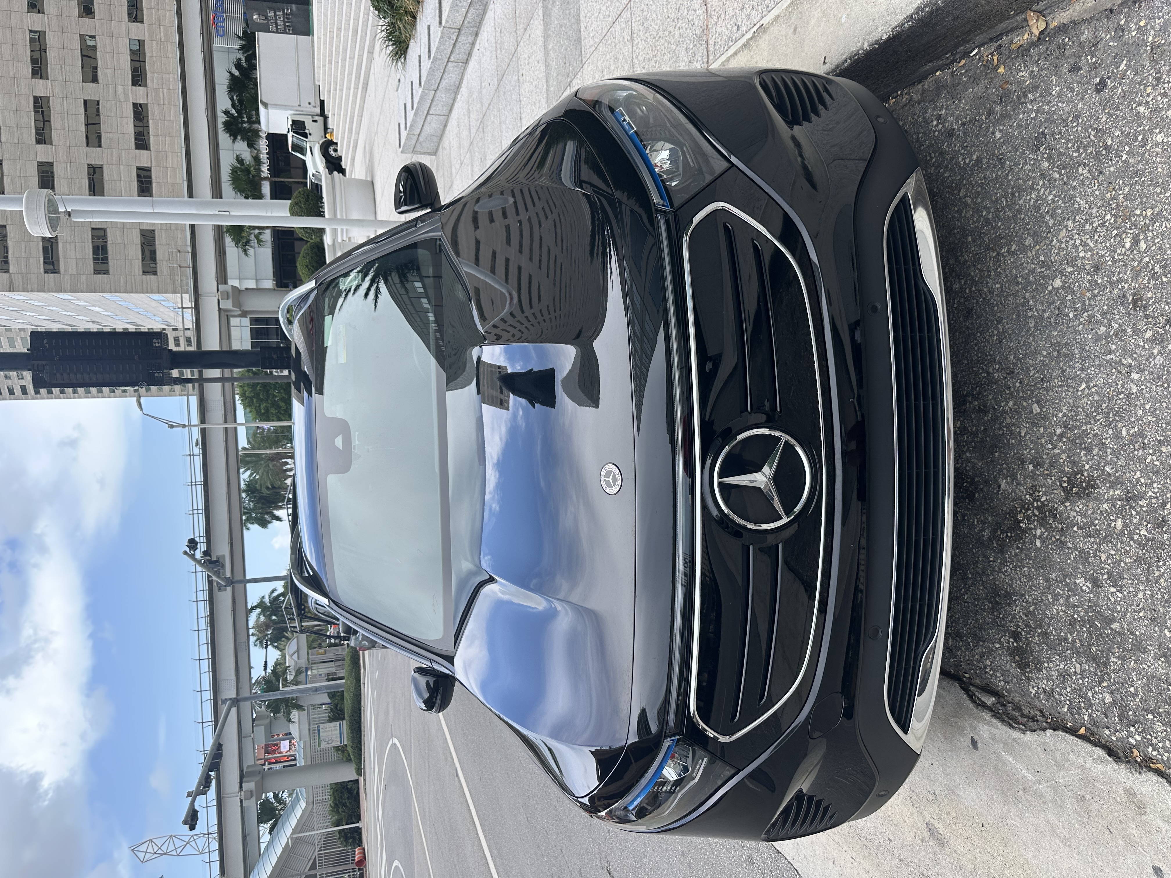 Used 2023 Mercedes-Benz EQB 250+ image 1