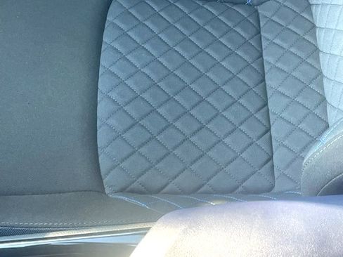 Used 2021 Toyota C-HR XLE image 10