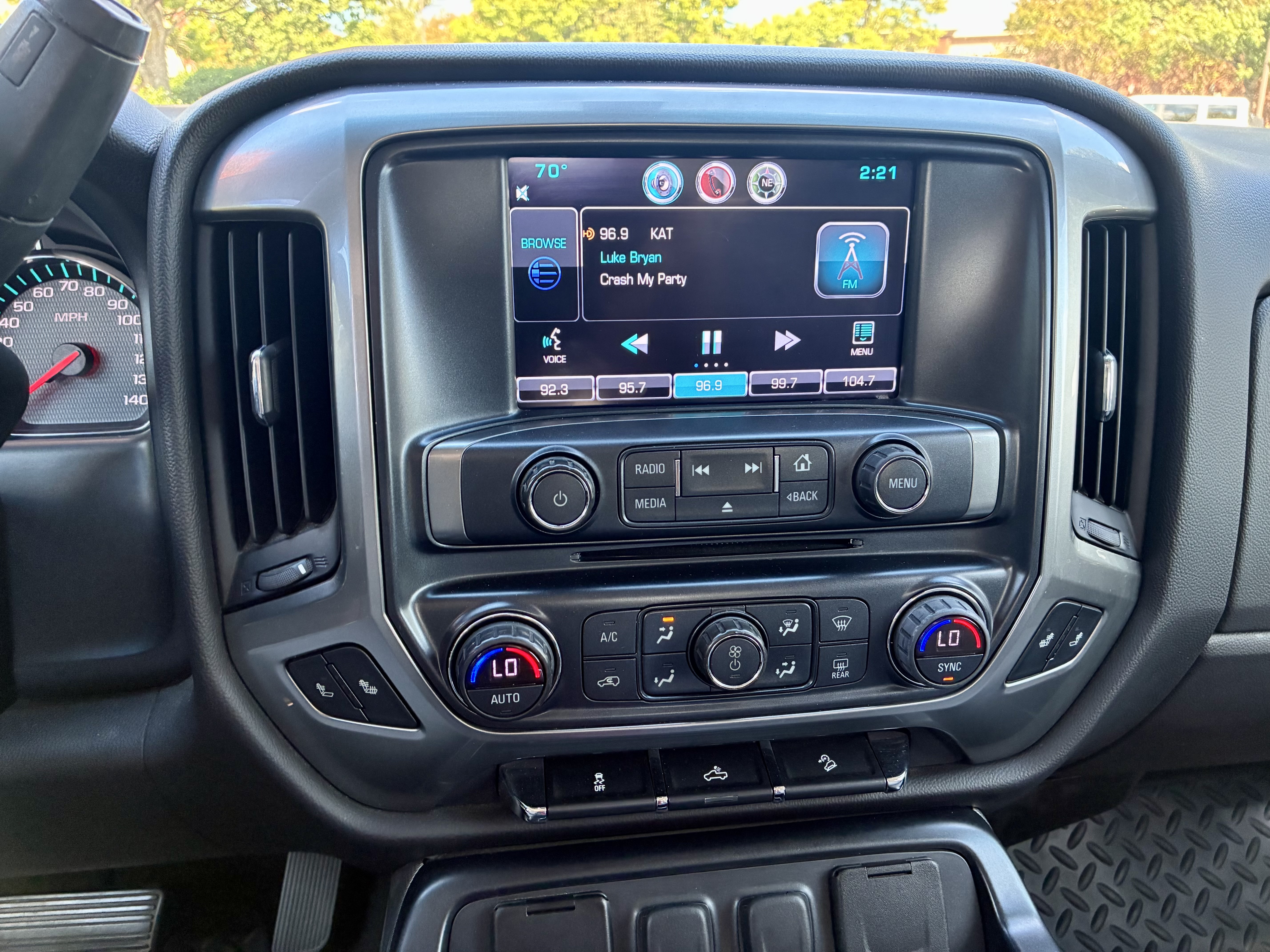 Used 2016 Chevrolet Silverado 2500 LT w/ All Star Edition AWD/4WD image 21