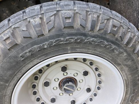 Used 2004 Ford Excursion Limited image 26