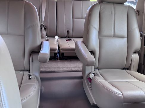 Used 2013 Chevrolet Tahoe LT w/ Texas Edition RWD image 8