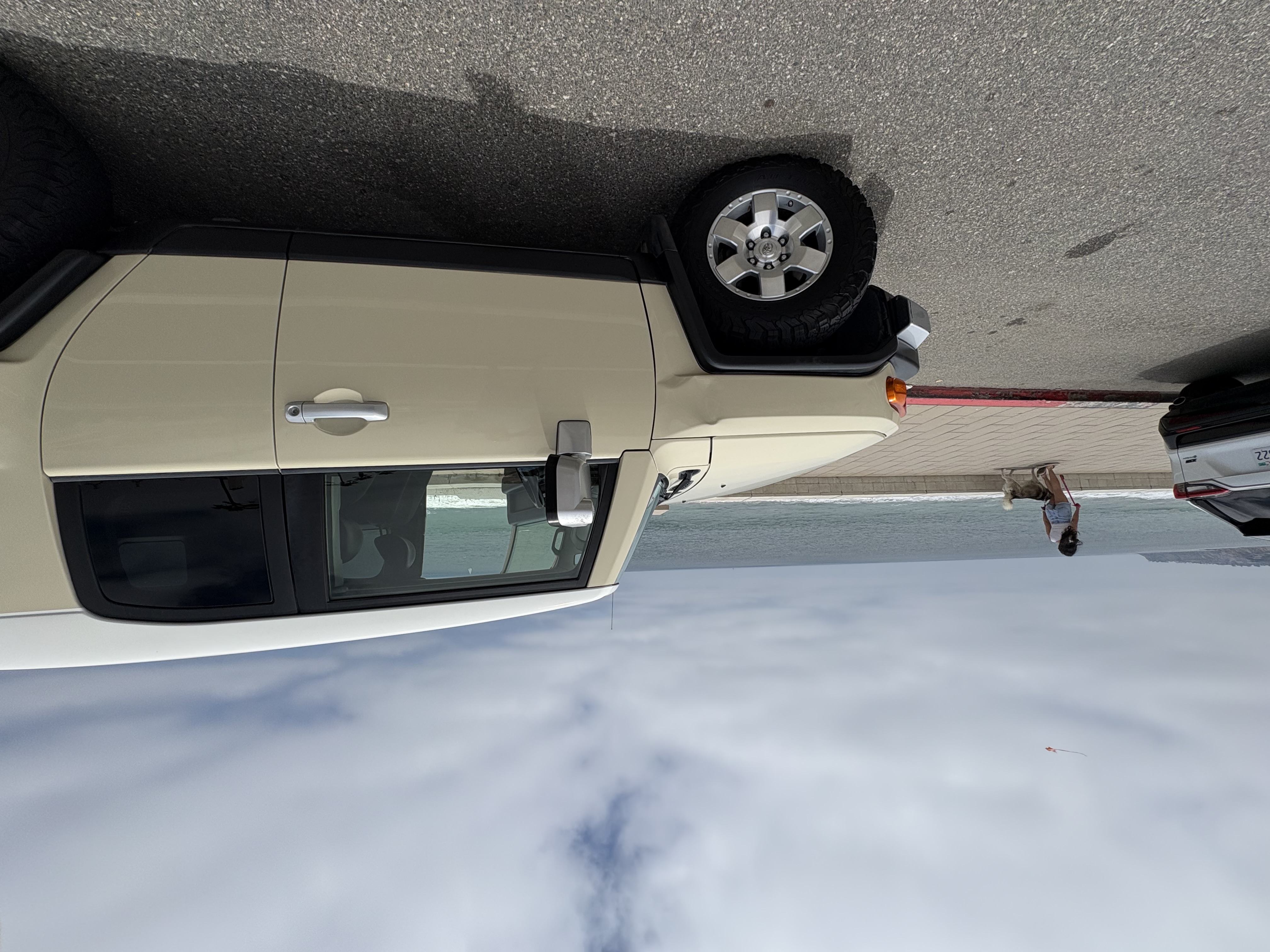 Used 2008 Toyota FJ Cruiser 2WD image 6