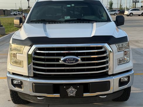 Used 2015 Ford F150 XLT w/ Equipment Group 302A Luxury image 6