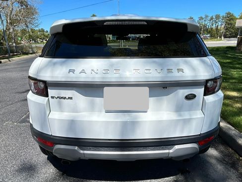 Used 2015 Land Rover Range Rover Evoque Pure Premium AWD/4WD image 4