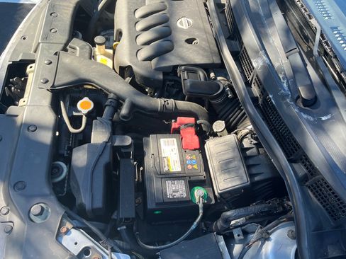 Used 2011 Nissan Versa 1.8 S image 20