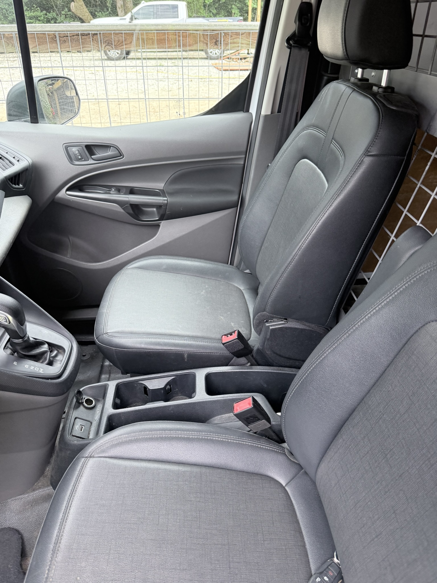 Used 2021 Ford Transit Connect XL FWD image 6