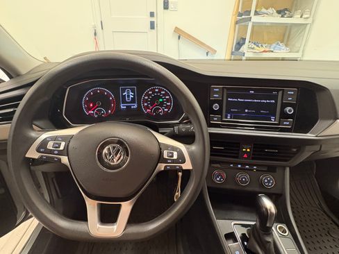 Used 2019 Volkswagen Jetta S w/ Driver Assistance Package FWD image 28