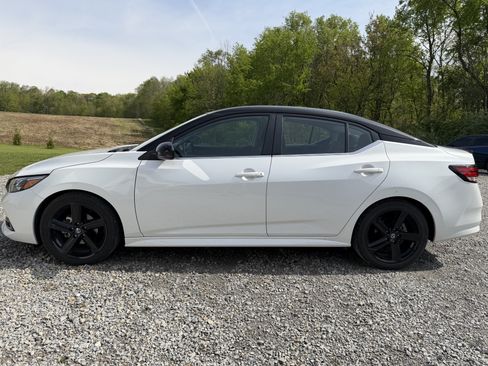 Used 2023 Nissan Sentra SR w/ Midnight Edition Package FWD image 1