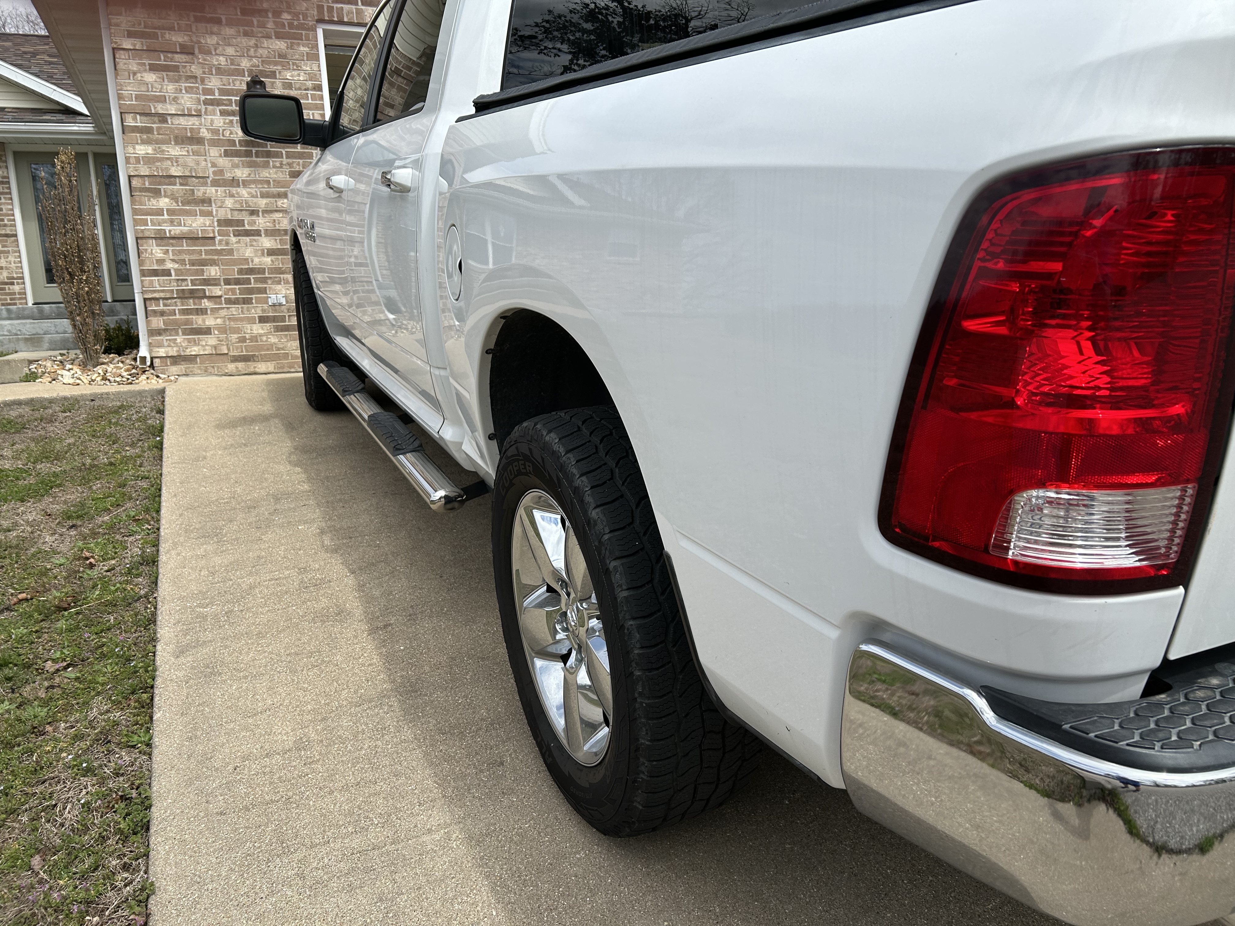 Used 2018 RAM 1500 Big Horn AWD/4WD image 9