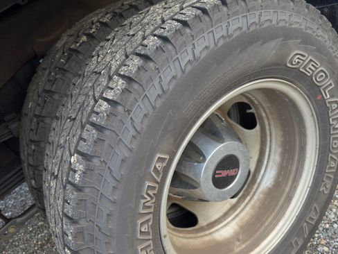 Used 2023 GMC Sierra 3500 SLE image 19