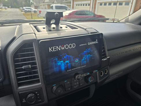 Used 2020 Ford F350 XL w/ Power Equipment Group image 12