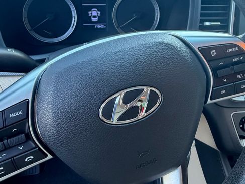 Used 2019 Hyundai Sonata SE w/ Cargo Package FWD image 10