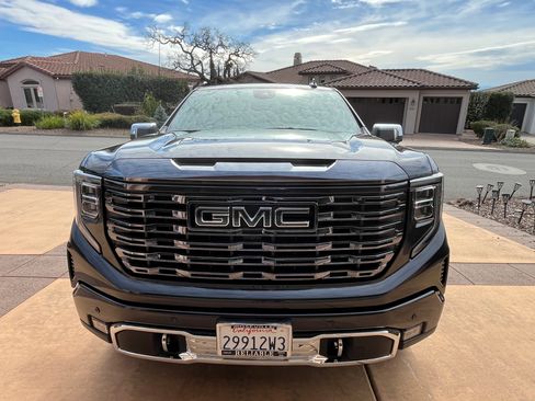 Used 2024 GMC Sierra 1500 Denali Ultimate image 8