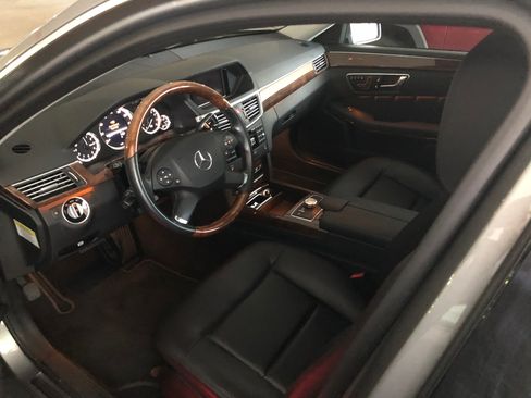 Used 2013 Mercedes-Benz E 350 4MATIC Sedan image 6