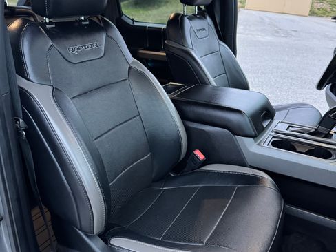 Used 2018 Ford F150 Raptor w/ Equipment Group 802A Luxury image 15