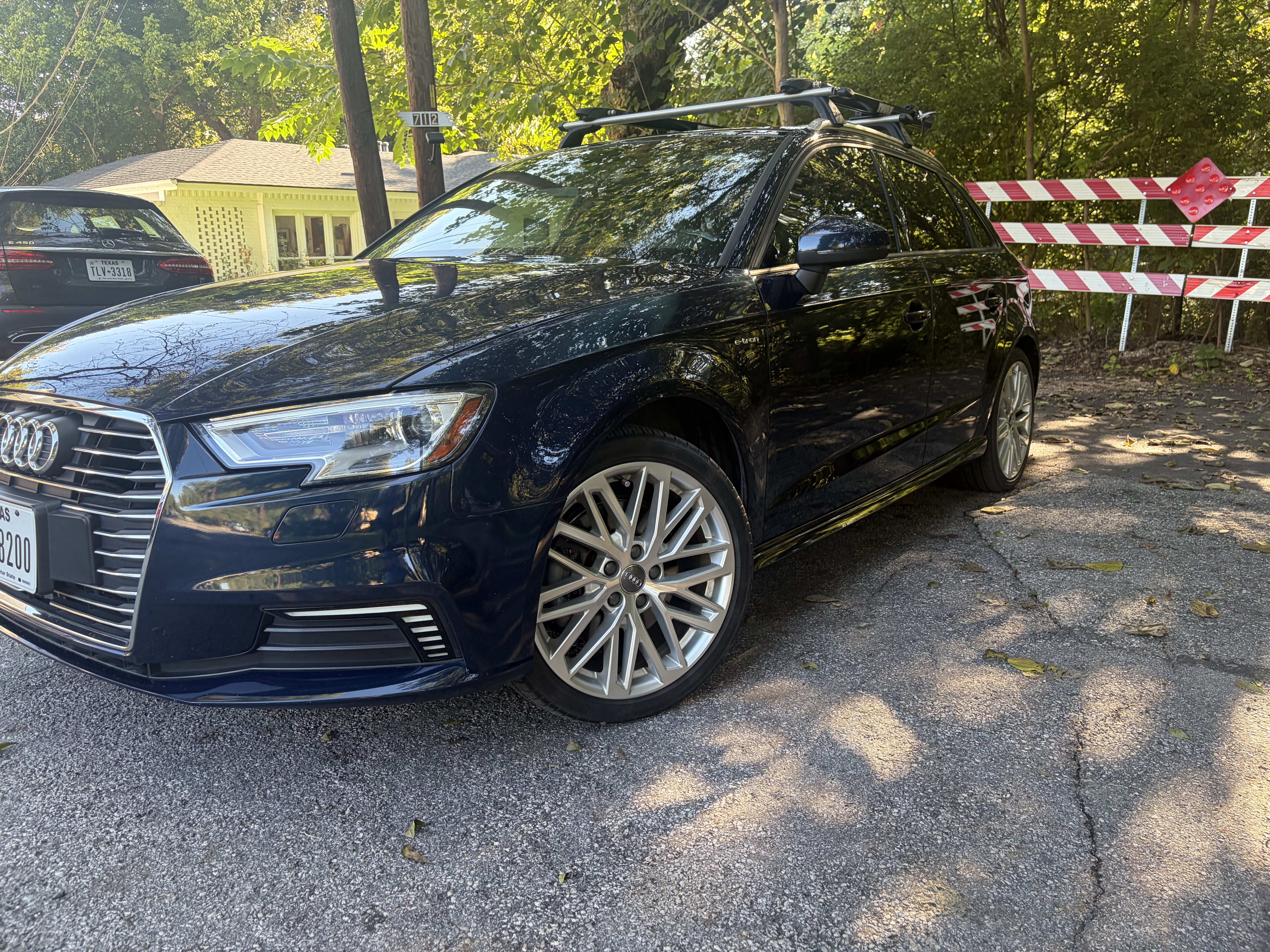 Used 2018 Audi A3 e-tron Premium w/ Sport Package FWD image 4