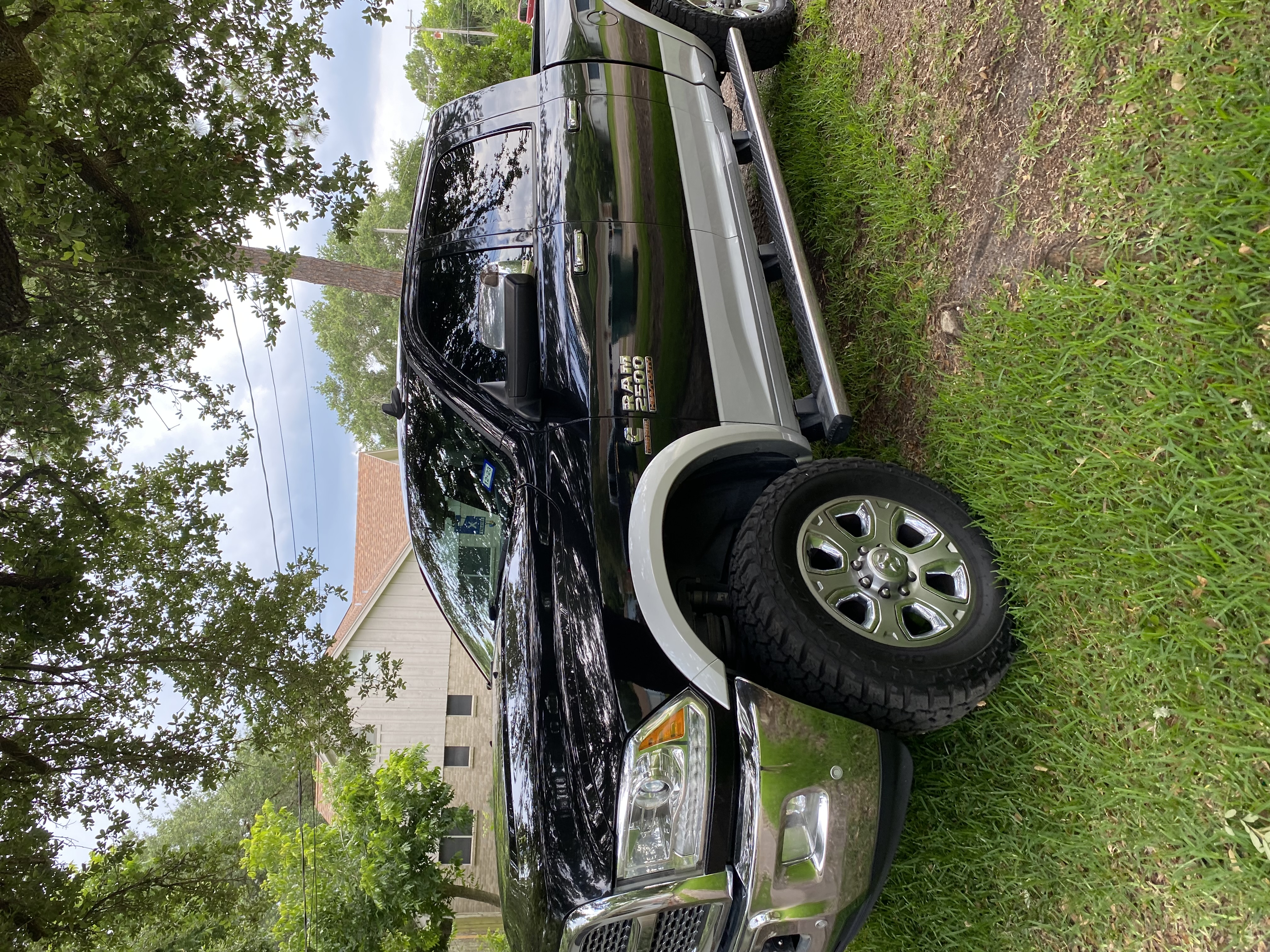 Used 2017 RAM 2500 Laramie w/ Off Road Package AWD/4WD image 1