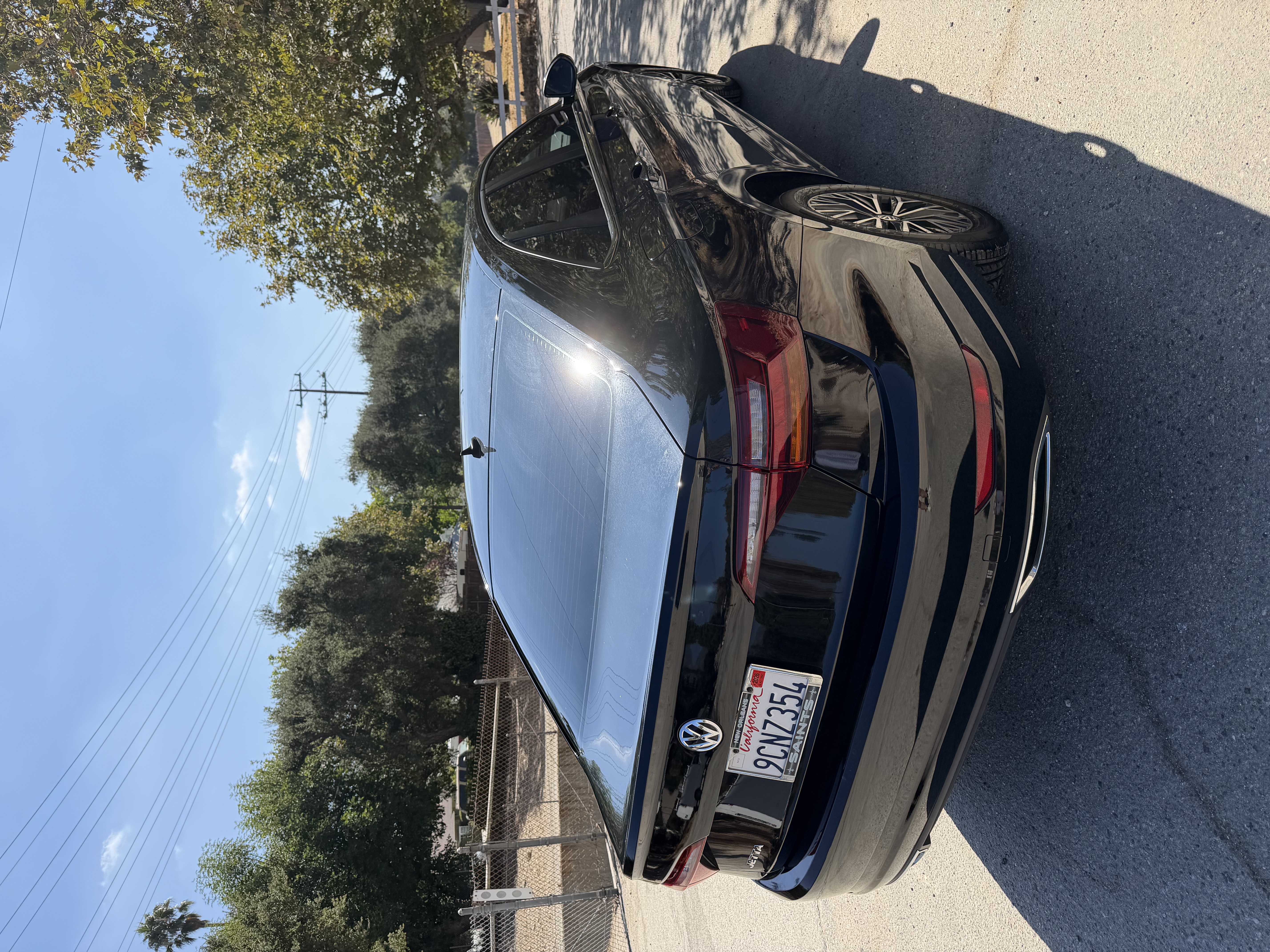 Used 2019 Volkswagen Jetta SE w/ Cold Weather Package FWD image 10
