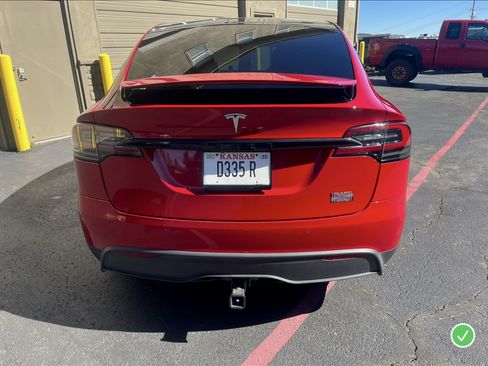 Used 2022 Tesla Model X Plaid image 10