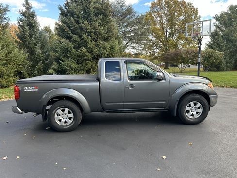 Used 2007 Nissan Frontier NISMO image 8