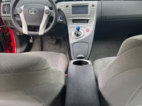 Used 2014 Toyota Prius Three image 20