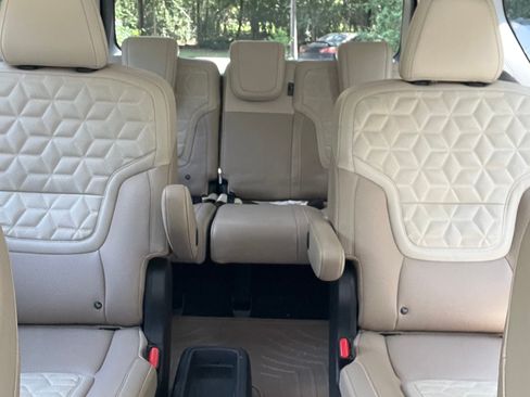 Used 2026 Nissan Armada Platinum RWD image 11