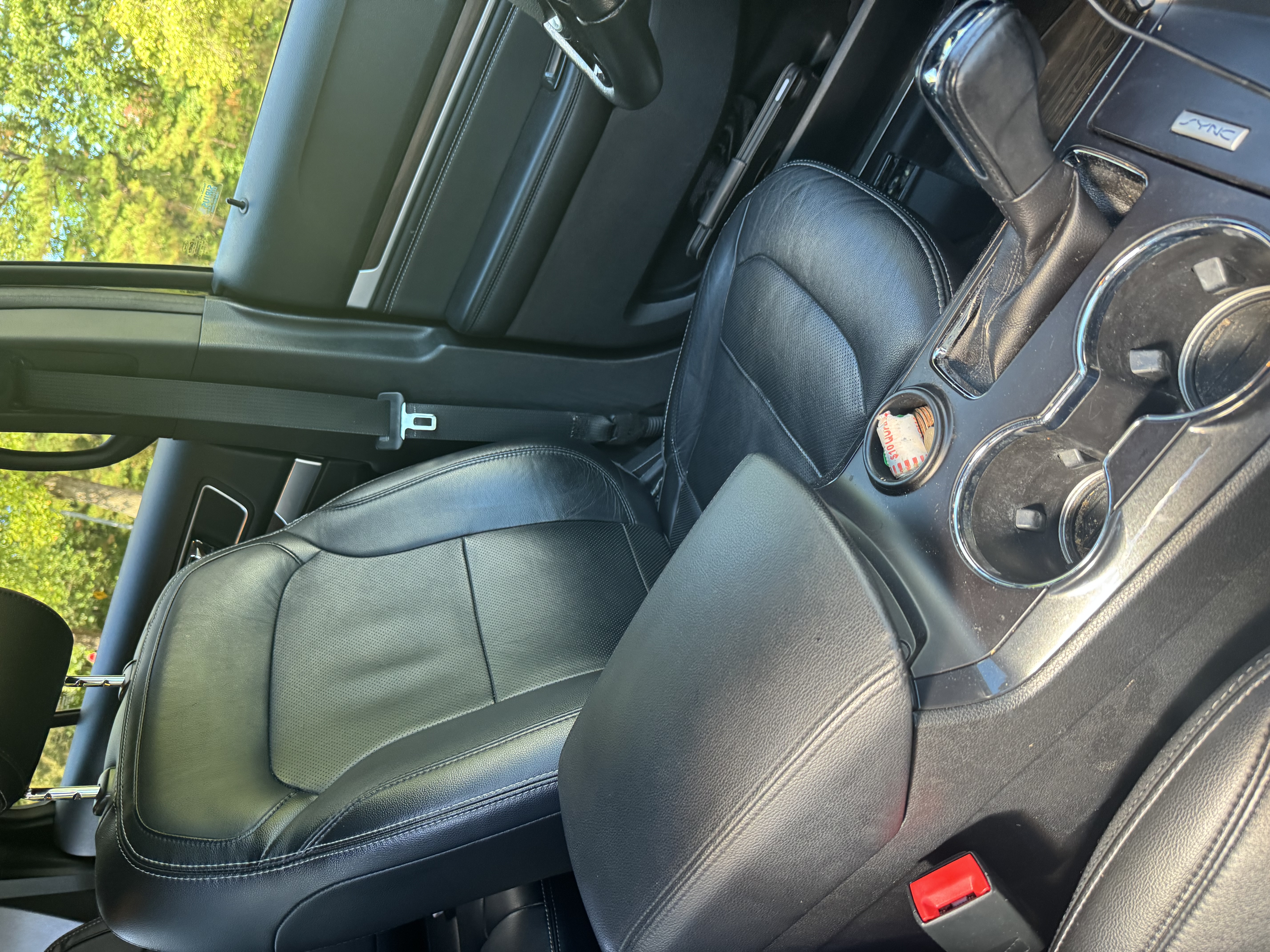 Used 2017 Ford Explorer Limited FWD image 4