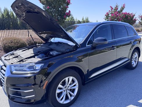 Used 2017 Audi Q7 3.0T Premium AWD/4WD image 28