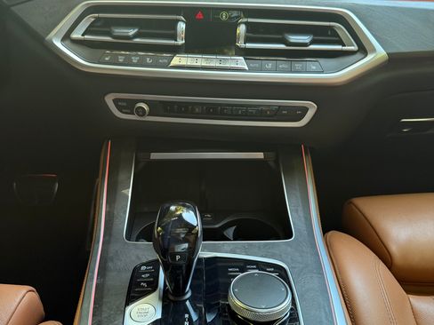 Used 2021 BMW X5 sDrive40i w/ M Sport Package image 14