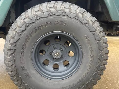 Used 2000 Jeep Wrangler Sahara image 6