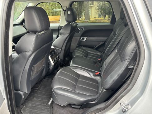 Used 2014 Land Rover Range Rover Sport HSE image 16