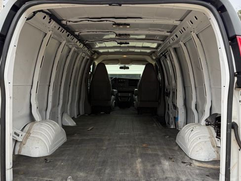 Used 2021 Chevrolet Express 2500 Extended w/ Driver Convenience Package image 10