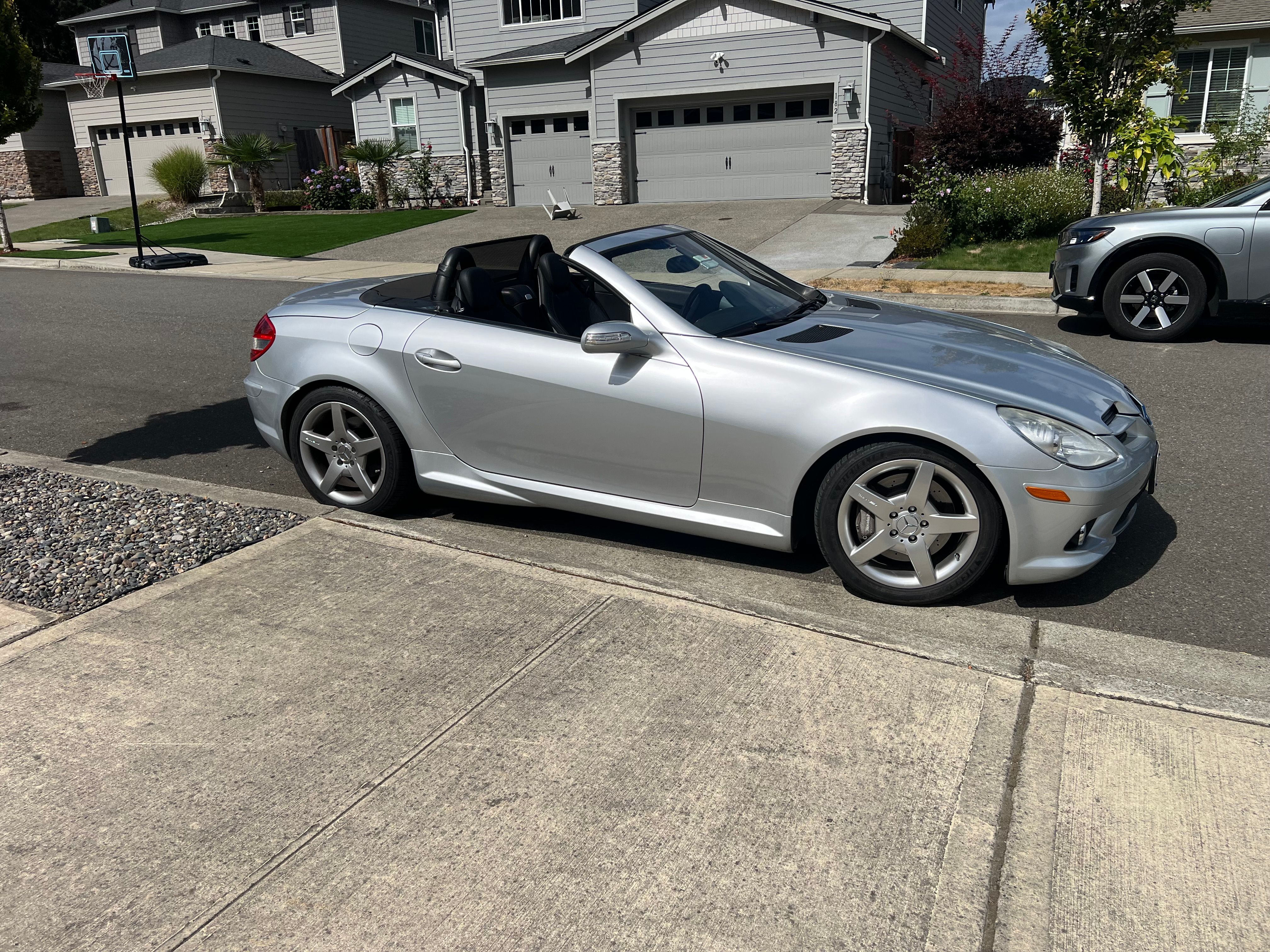 Used 2005 Mercedes-Benz SLK 350 image 1