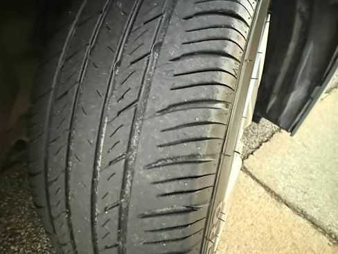 Used 2020 Toyota Corolla LE image 8