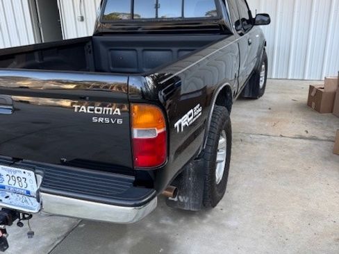 Used 2000 Toyota Tacoma 4x4 Xtracab V6 image 5