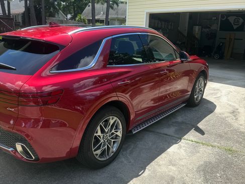 Used 2025 Genesis GV70 2.5T w/ Advanced Package image 9