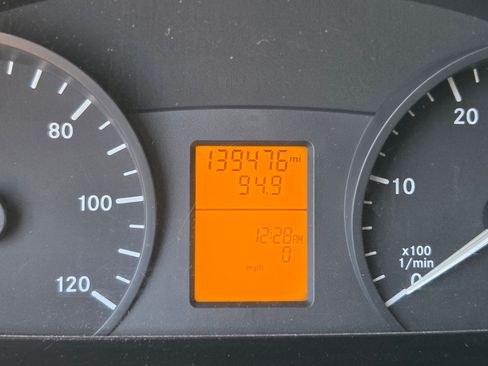 Used 2007 Dodge Sprinter 2500 image 26