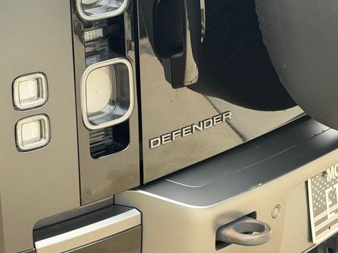 Used 2023 Land Rover Defender 110 Carpathian Edition AWD/4WD image 24