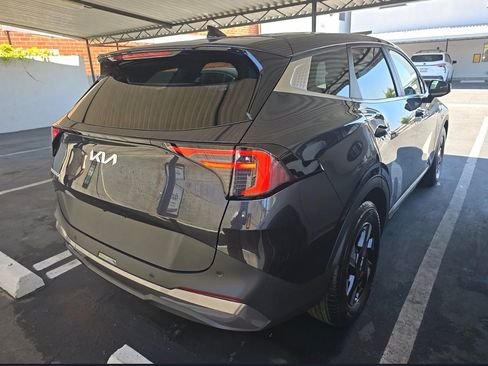 Used 2026 Kia Sportage LX FWD image 5