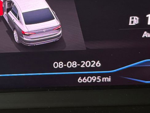 Used 2019 Volkswagen Jetta GLI Autobahn FWD image 16