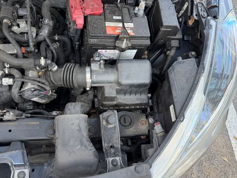 Used 2020 Nissan Kicks SV FWD image 20
