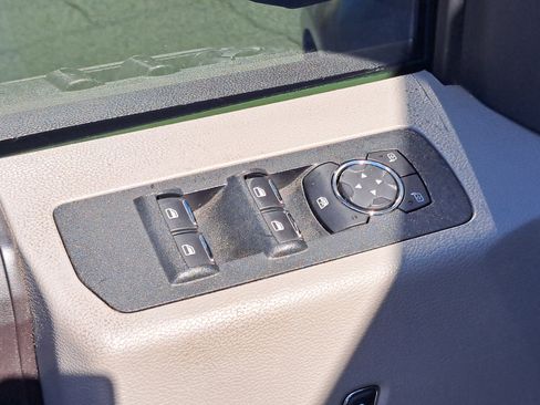 Used 2019 Ford F150 XL w/ Equipment Group 101A Mid AWD/4WD image 26