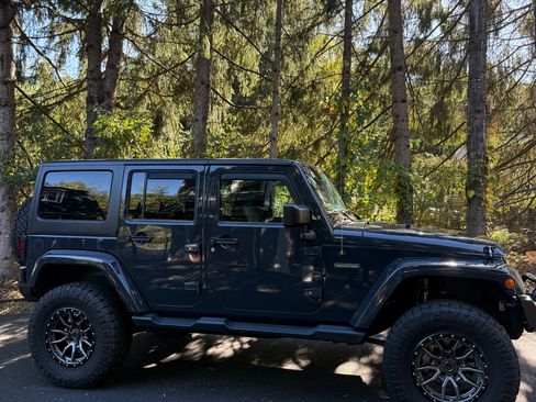 Used 2016 Jeep Wrangler Unlimited Sport AWD/4WD image 7